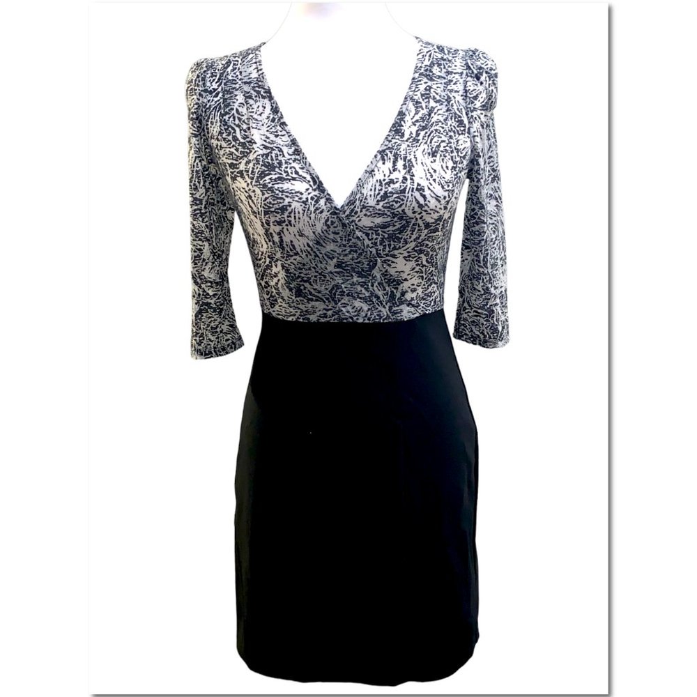 Express Black & Gray Faux Wrap Burnout Body Con Cocktail Dress Size Small EUC - Picture 6 of 8